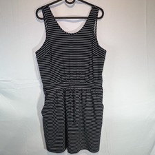 All In Motion Womens Medium Dress Sleeveless Knee Stretch Sleeveless Stripe