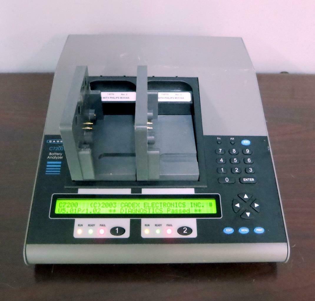 Analizzatore E Caricabatterie Cadex C7200 Per Batterie NiMH - Ex Ospedale Philips MRx