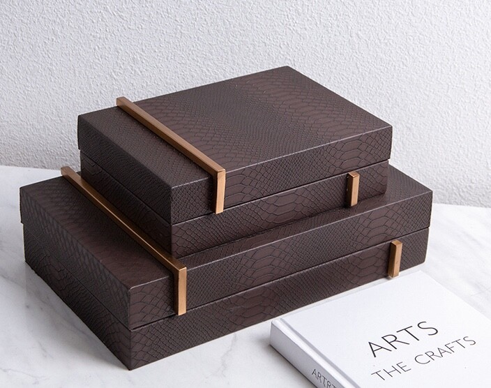 Medium Snake print faux leather jewelry box with attached lid - 1 pc