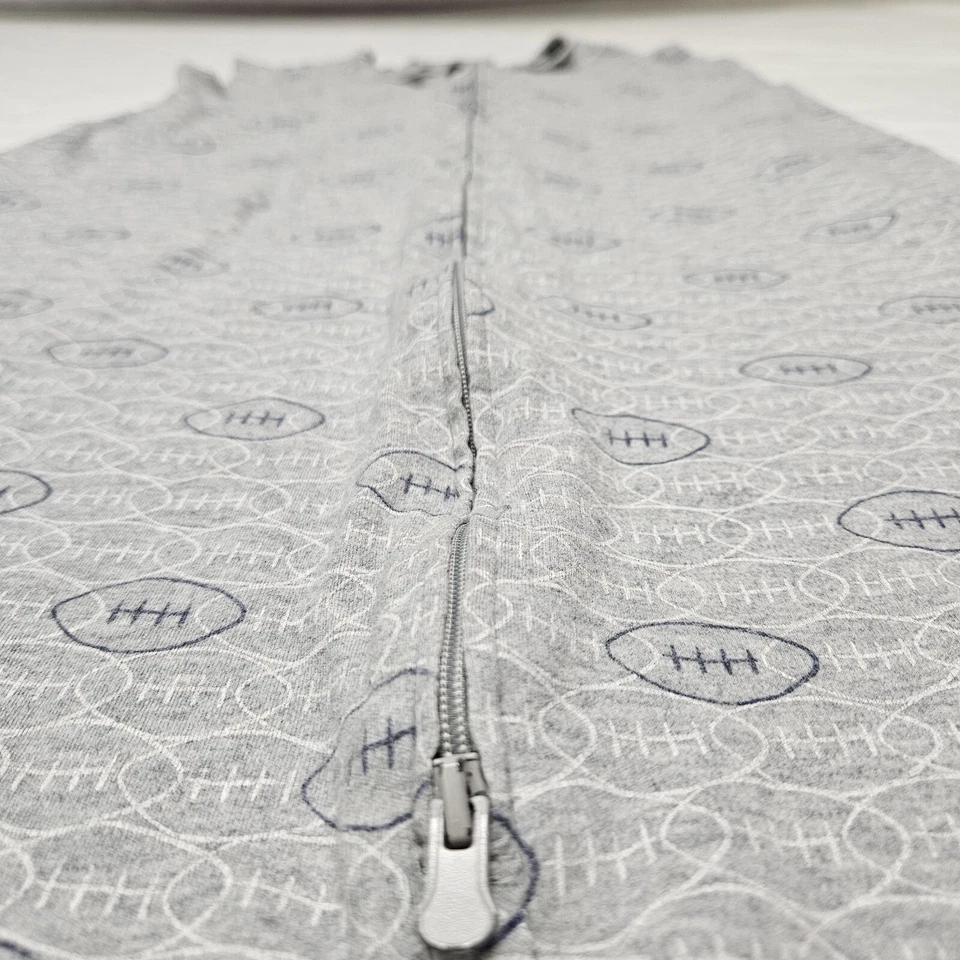 Saco de dormir Halo gris con diseño de fútbol sin mangas para niños pequeños talla L (12-18 M) Foto 3 de 4