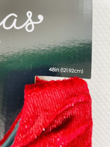 The Christmas Shoppe Tree Skirt 48” Diameter 100% Polyester Red/Green/ Gold NWT - Picture 3 of 3