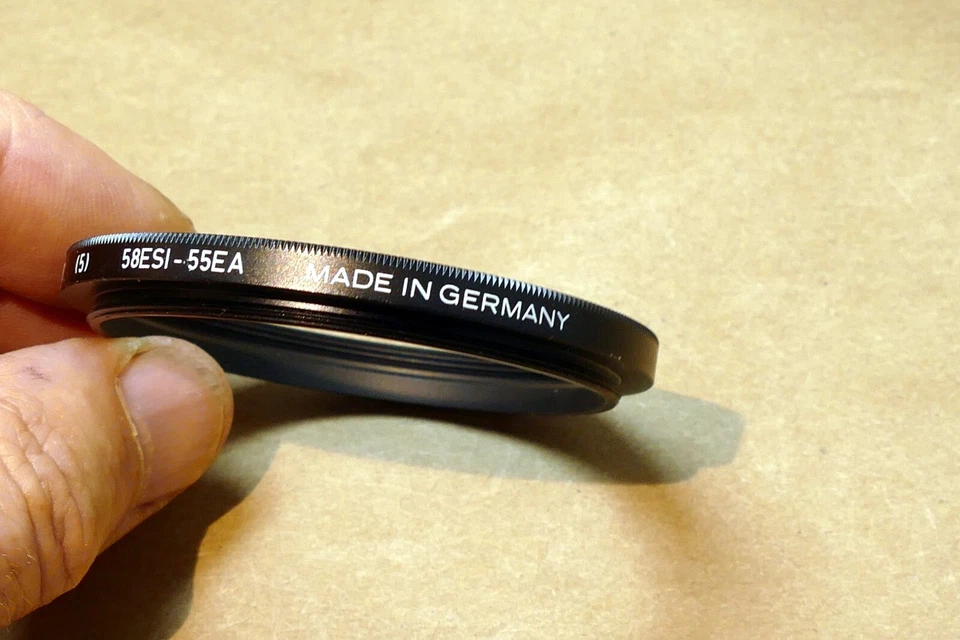 Anillo adaptador paso a paso B + W (5) lente de 55 mm a roscas de filtro de 58 mm B + W 58ESI-55EA Foto 4 de 4