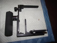 NEWTON PROFESSIONAL CAMERA AND Flash Bracket