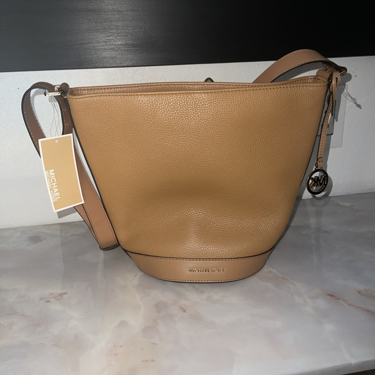 マイケルコース 斜め掛けショルダーバッグ 30R4G10M6L CAMEL Michael Kors Townsend Small Pebbled Camel Leather Crossbody