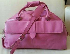 pink holdall bag