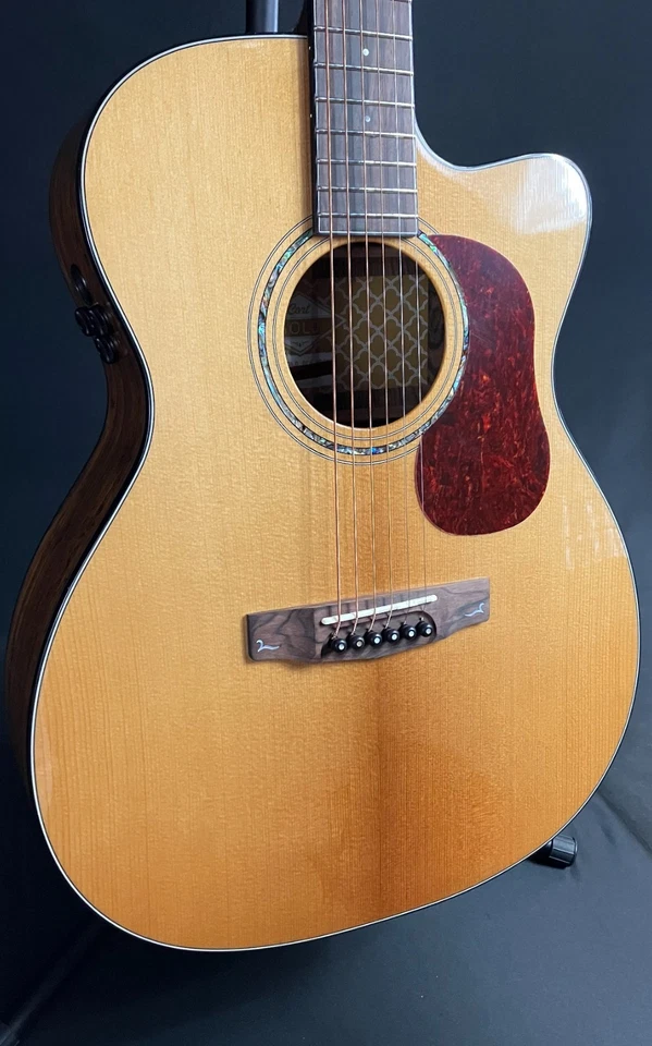 Акустическая электрогитара Cort Gold-OC6 Bocote концертный вырез глянцевая натуральная - Изображение 3 из 4