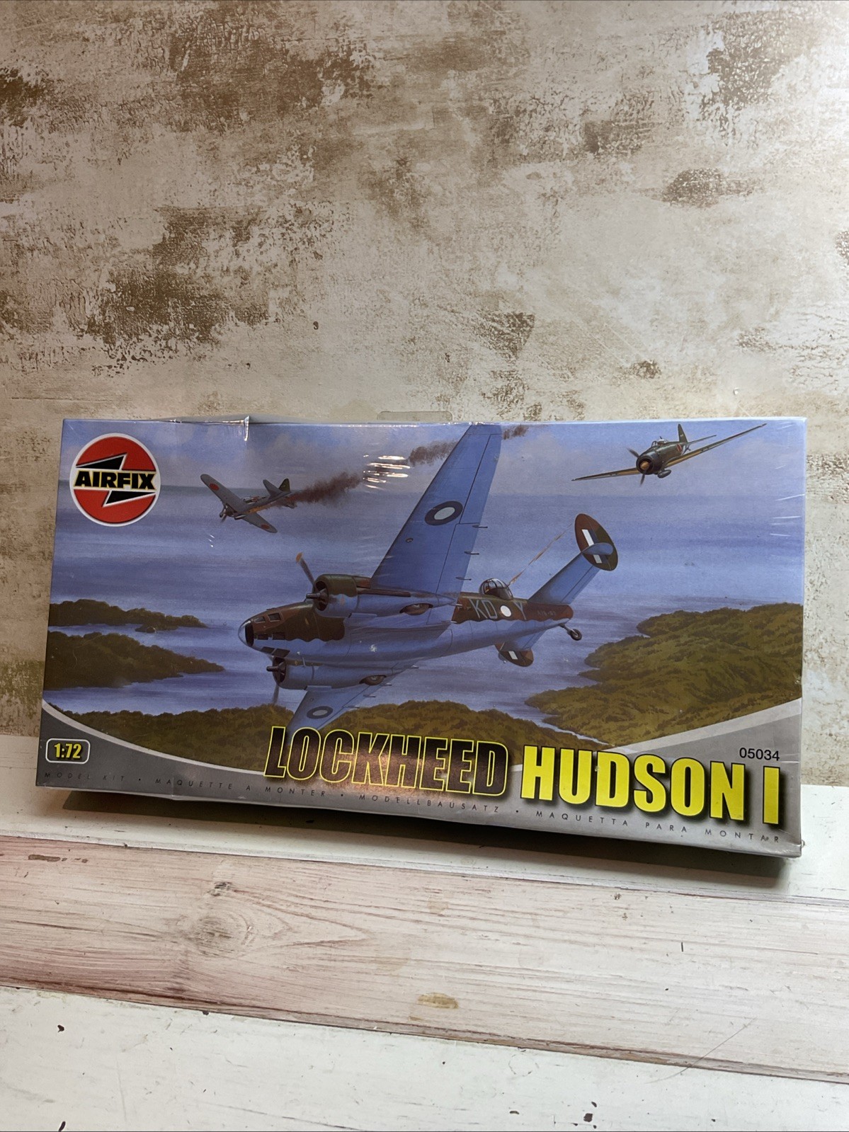Airfix 1/72 Lockheed Hudson I Kit #05034. Sealed Kit.