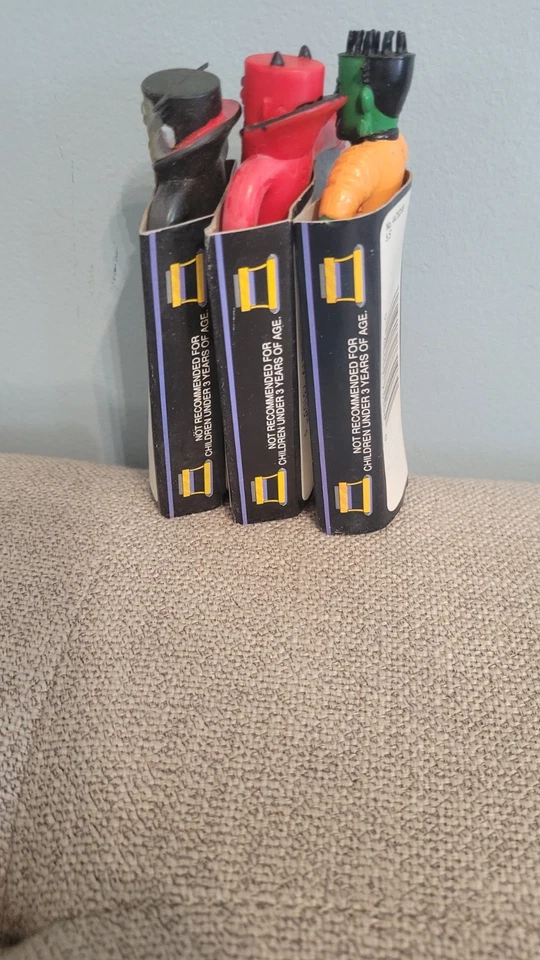 Vintage 1990s Amscan Bendable Halloween Monsters Set of 3 – Dracula, Devil &... - Image 2 of 4