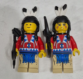 LEGO Western Indians: Boulder Cliff Canyon (6748) + Chief's Tepee (6746)  READ