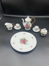 Miniature tea set, Flower theme, Eight pieces