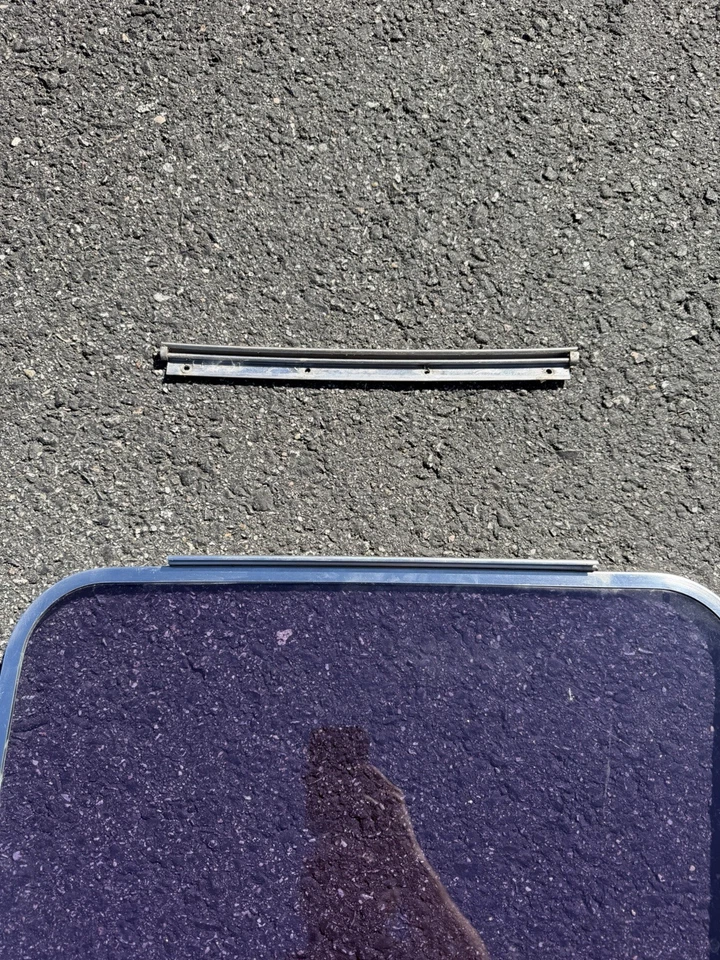 Ford Econoline 1975-1991 furgoneta ventanas emergentes puerta lateral del pasajero E150 E250 E350 Foto 4 de 4