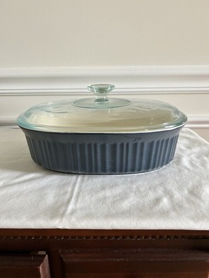 Corningware French Navy Blue Stoneware 2.5 Qt Oval Casserole With Glass Lid