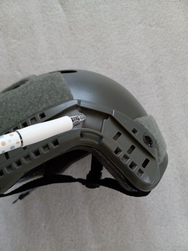 Airsoft Helmet Non-ballistic Green Unbranded Pre-owned Please Read Description  - Bild 12 von 12