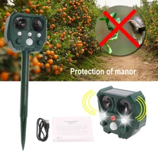 Solar-Powered Flag Light + Animal Deterrent - Ideal for Parks, Farms & Patio Use