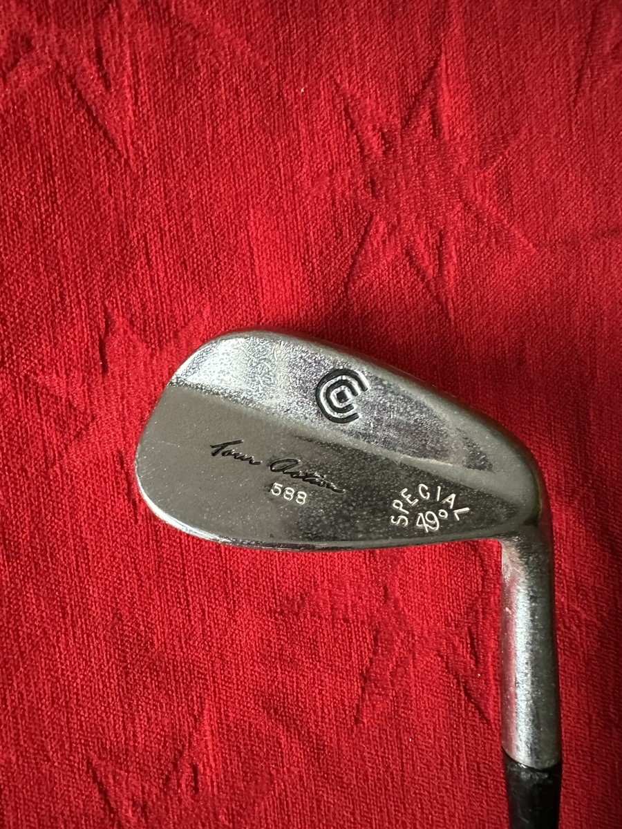 Cleveland Tour Action Custom 2 Iron Stiff Steel Shaft Royal Grip Cleveland Tour Action Custom 2 Iron Stiff Steel Shaft Royal Grip