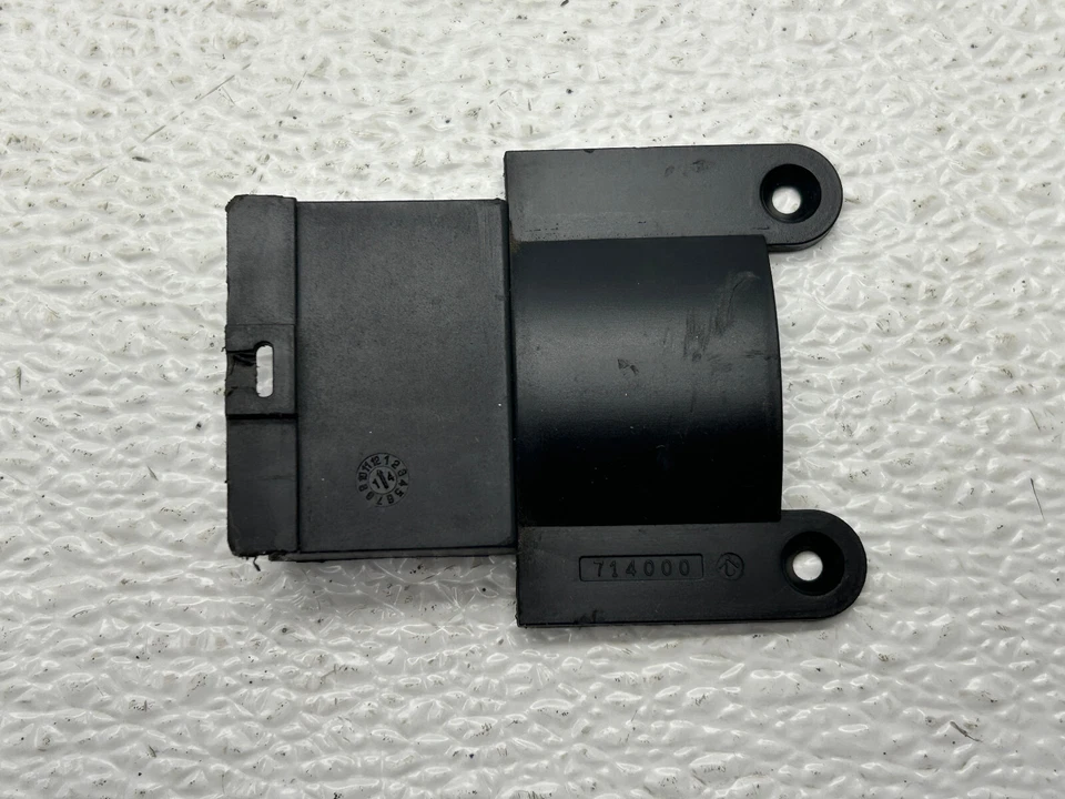 14-23 HARLEY TOURING STREET TRI ELECTRA GLIDE IGNITION SWITCH KNOB HOUSING PARTS - Image 2 of 4