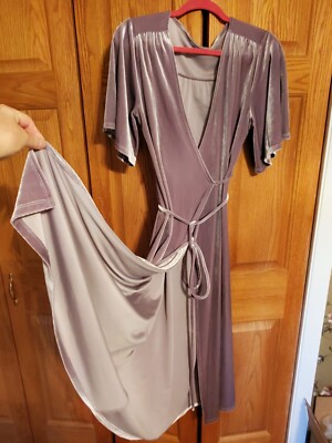 Zara Woman Trafaluc size M Mid Dress Pearl Gray velvet short sleeved robe  wrap