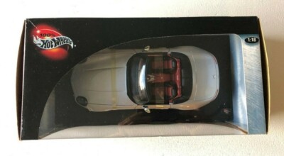 ミニカー HOT WHEELS   BMW  Z8 s-l400.jpg