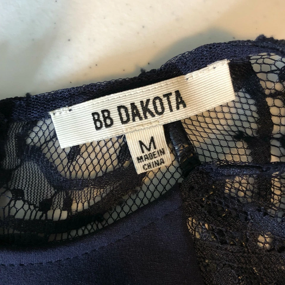 Mini Vestido BB Dakota Encaje Transparente Espalda Línea A Manga 3/4 Azul Marino Talla M Foto 3 de 4