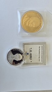 2 Barack Obama Commemorative American mint, coin, gold plated
