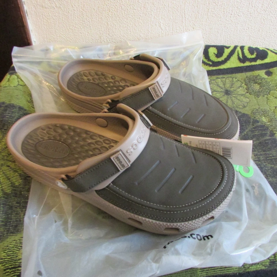 Elige color y talla. Zuecos para hombre Crocs Yukon Vista II LR, zapatos informales. Foto 2 de 4