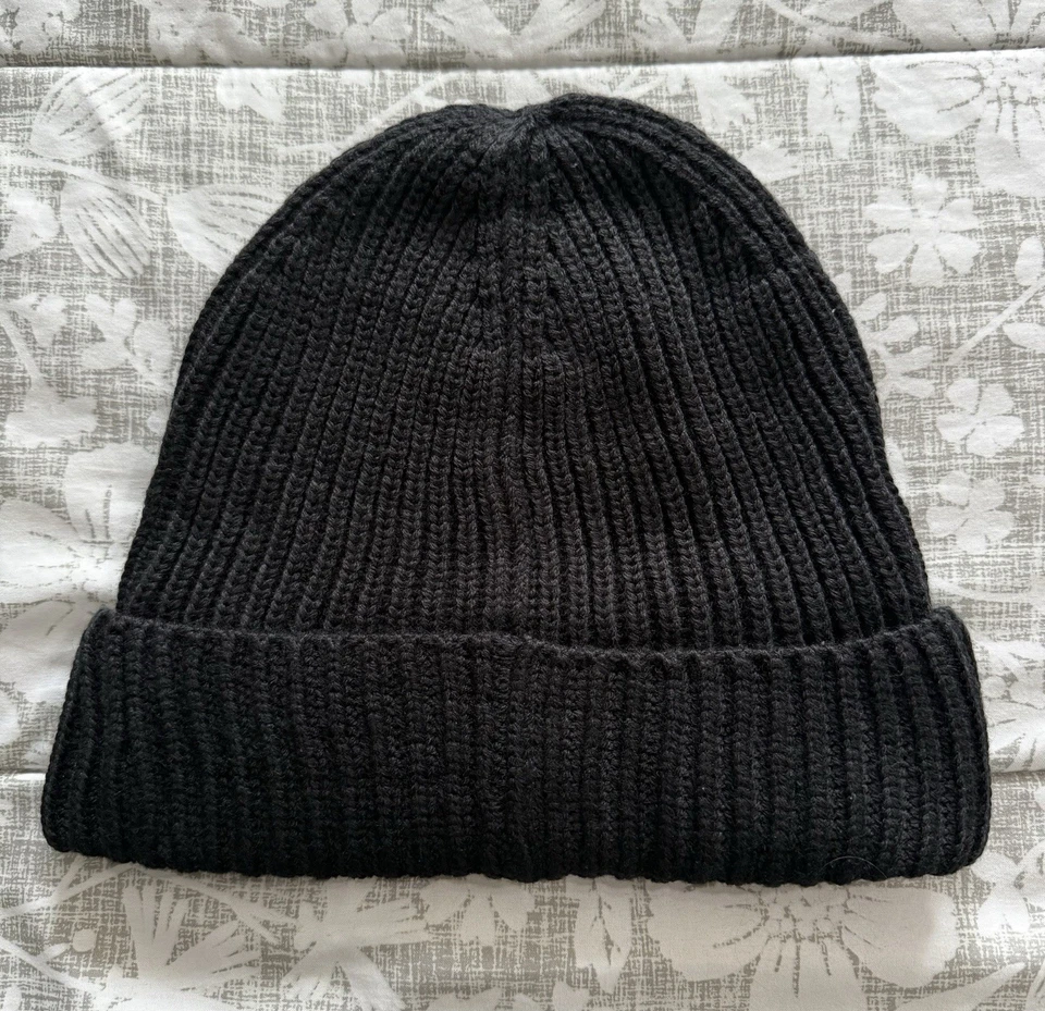 男式 PRADA Re 尼龙针织无檐帽黑色 — 第 2/2 张图片