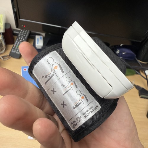 Omron RS1 Wrist Blood Pressure Monitor - Afbeelding 7 van 13