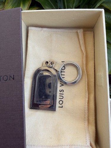 Louis Vuitton Porte-Clés Porte-Adresse Metal Luggage Tag Bag Charm Key Holder