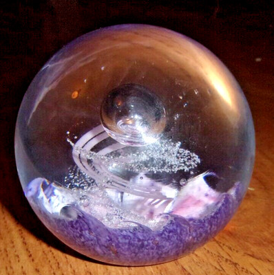 Scottish Borders Art Glass Paper weight Raindrop Splashing Purple Pink