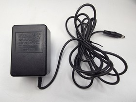 Nintendo NES Console - Control Deck -  w/ BOX/Manual/Poster- TESTED & Working !