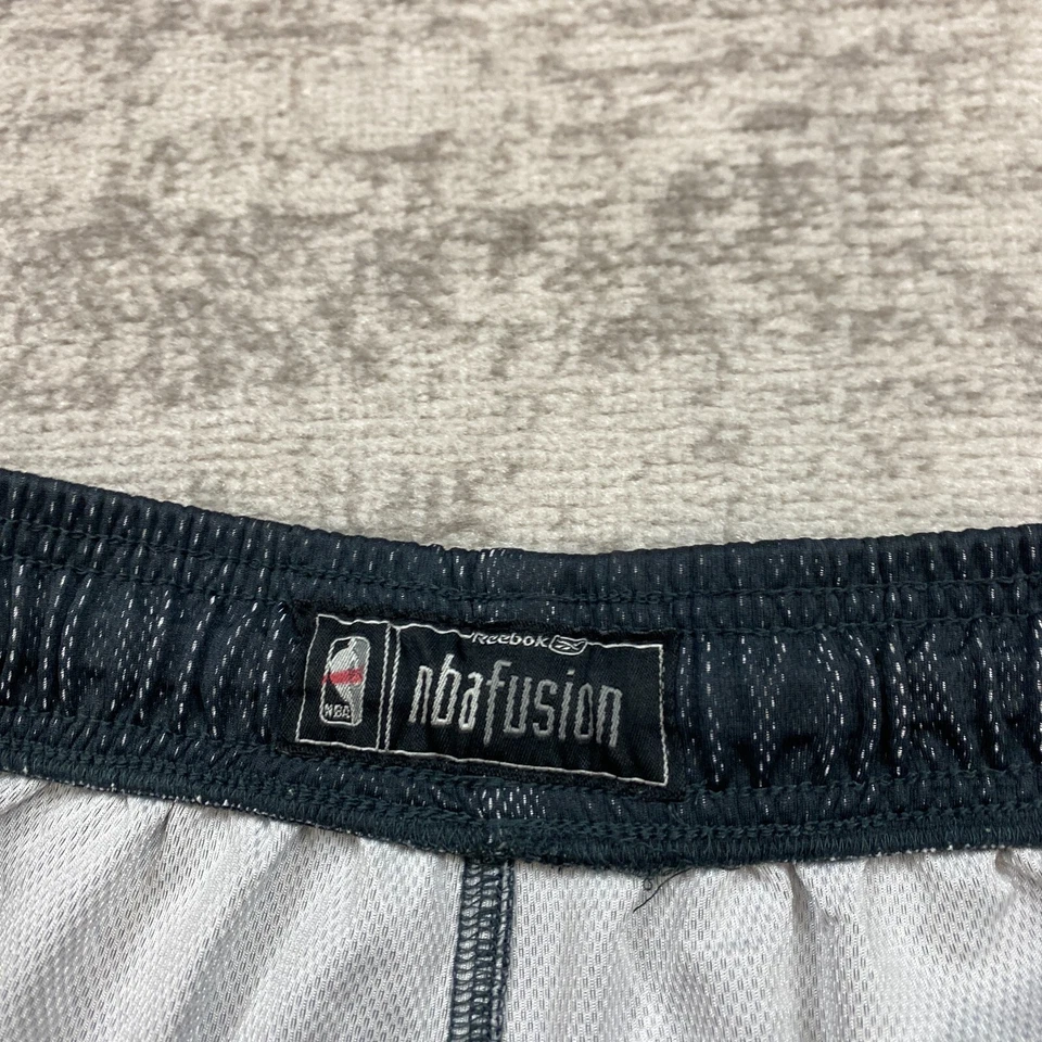 Pantalones Cortos De Colección Toronto Raptors Edición Jugador 4XL XXXXL Alto Gris Blanco NBA Años 90 Foto 4 de 4