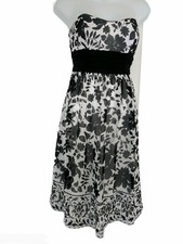 White House Black Market Black and White Strapless Dress Size 0 *SALE*