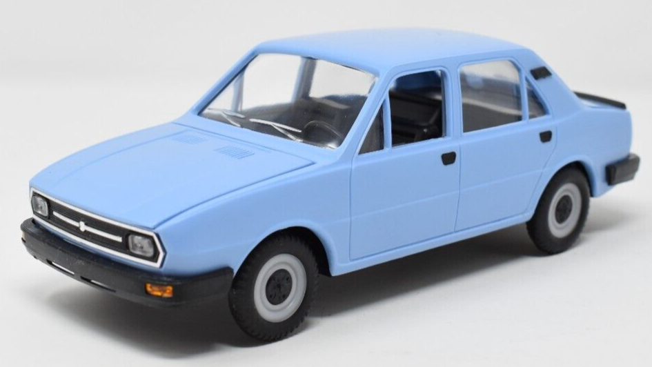 Kaden Model 1/20 Skoda 120 LS blue. Plastic. Made in Czech