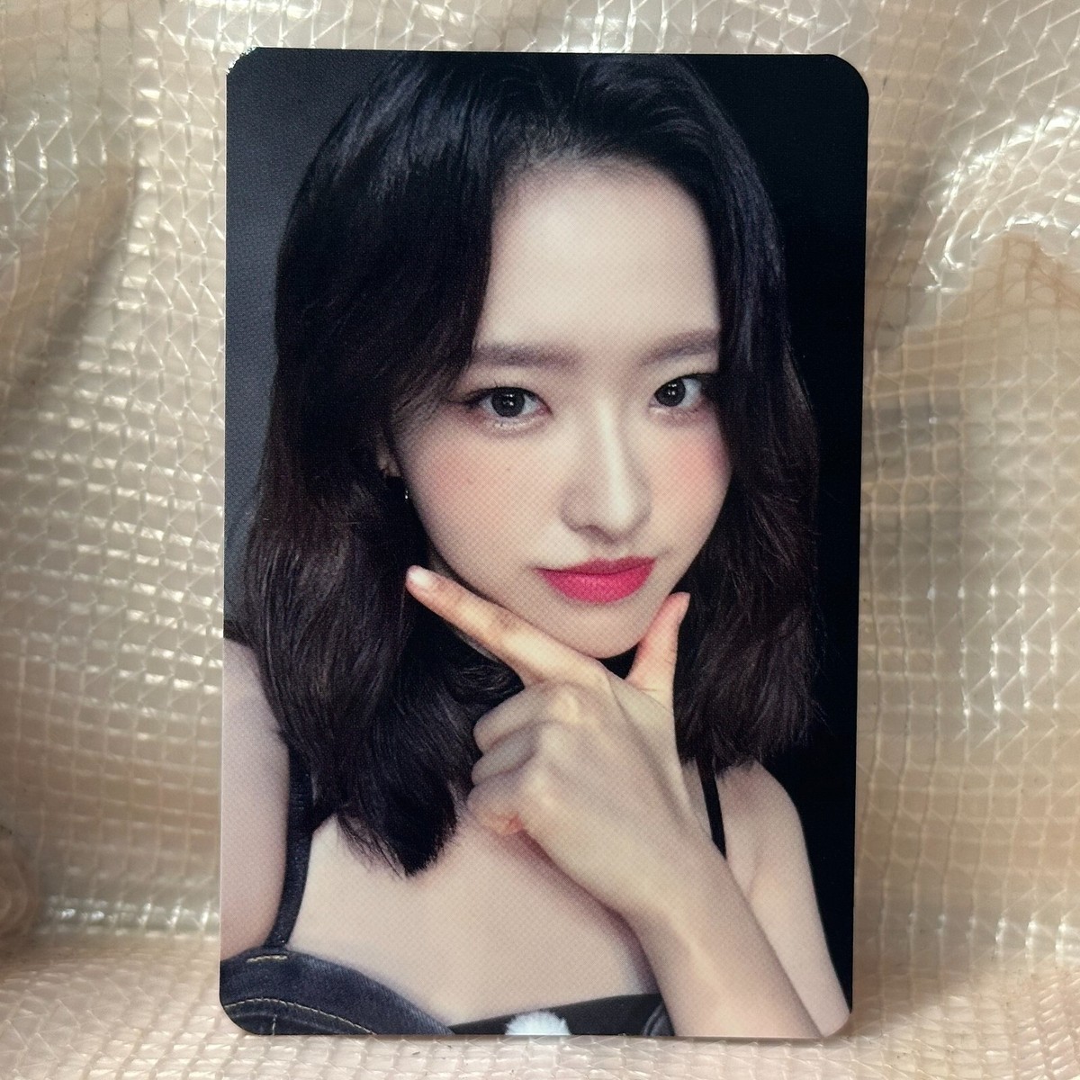 Olivia Hye Official MMT Photocard Loona 2022 1st World Tour