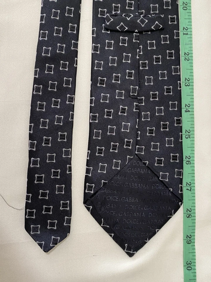 Dolce Gabbana Black Silk Men’s Tie Geometric Pattern Made In Italy - Image 4 of 4