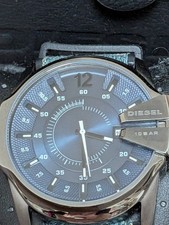 Diesel Men's Denim Style Analog Wristwatch Blue Dial 10 BAR Marking