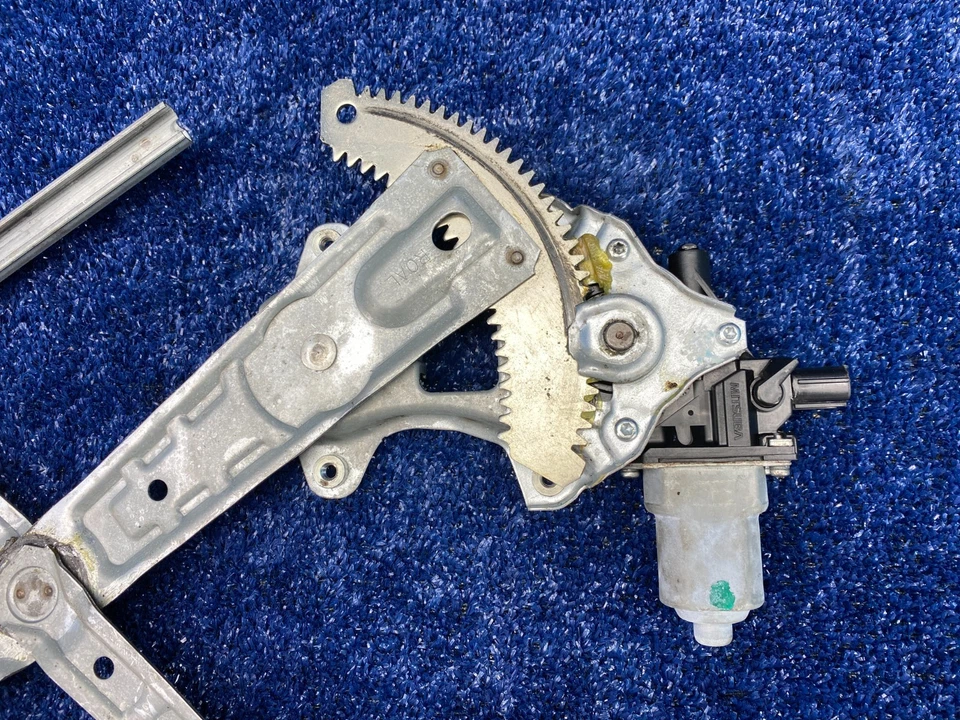 2012-2015 年本田思域右前电源窗调节器电机原始设备制造商 72210-TR0-A01 — 第 4/4 张图片