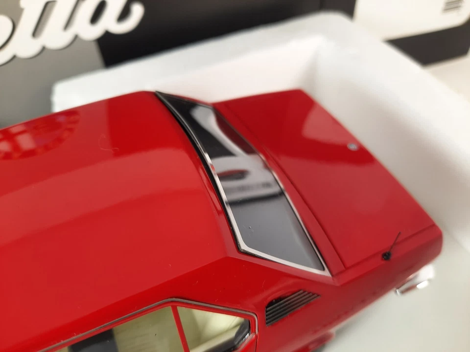 TSM Alfa Romeo Alfetta 1600 rosso alfa 1975 1/18 TSM141831R DEFECT - Immagine 4 di 4