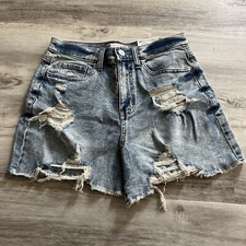 So Super High Rise 90  s Boyfriend Shorts Size 9 29 W Distressed New With Tag