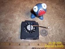 Dell Latitude D810 Precision M70 Laptop Fan DC28A001010 D5646 CN-0D5646