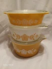 Pyrex Yellow And White Flowers 6 Piece Set.