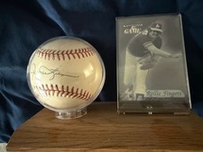 Rollie Fingers Autographed MLB Baseball