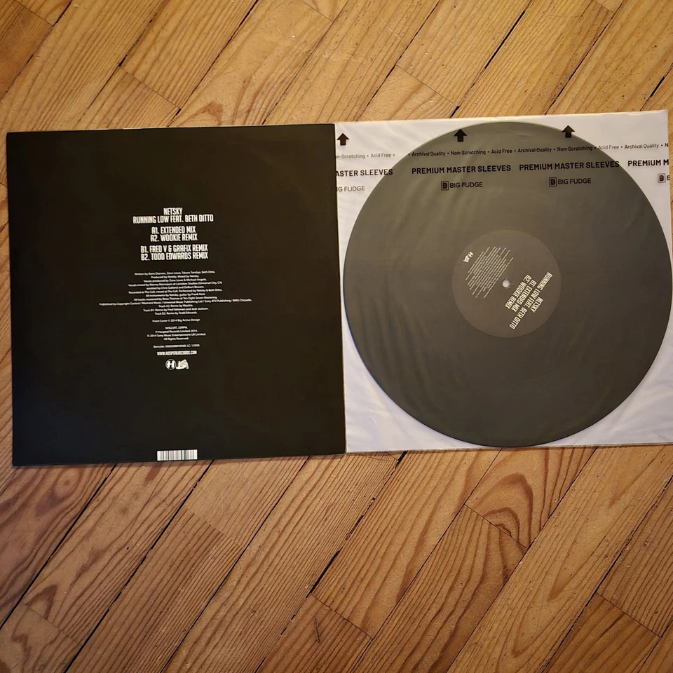 Netsky - Running Low Vinyl / LP / Schallplatte - Bild 2 von 2