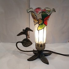 Vtg Tiffany Style Stained Glass Hummingbird Tulip Trumpet Table Accent Lamp 8"