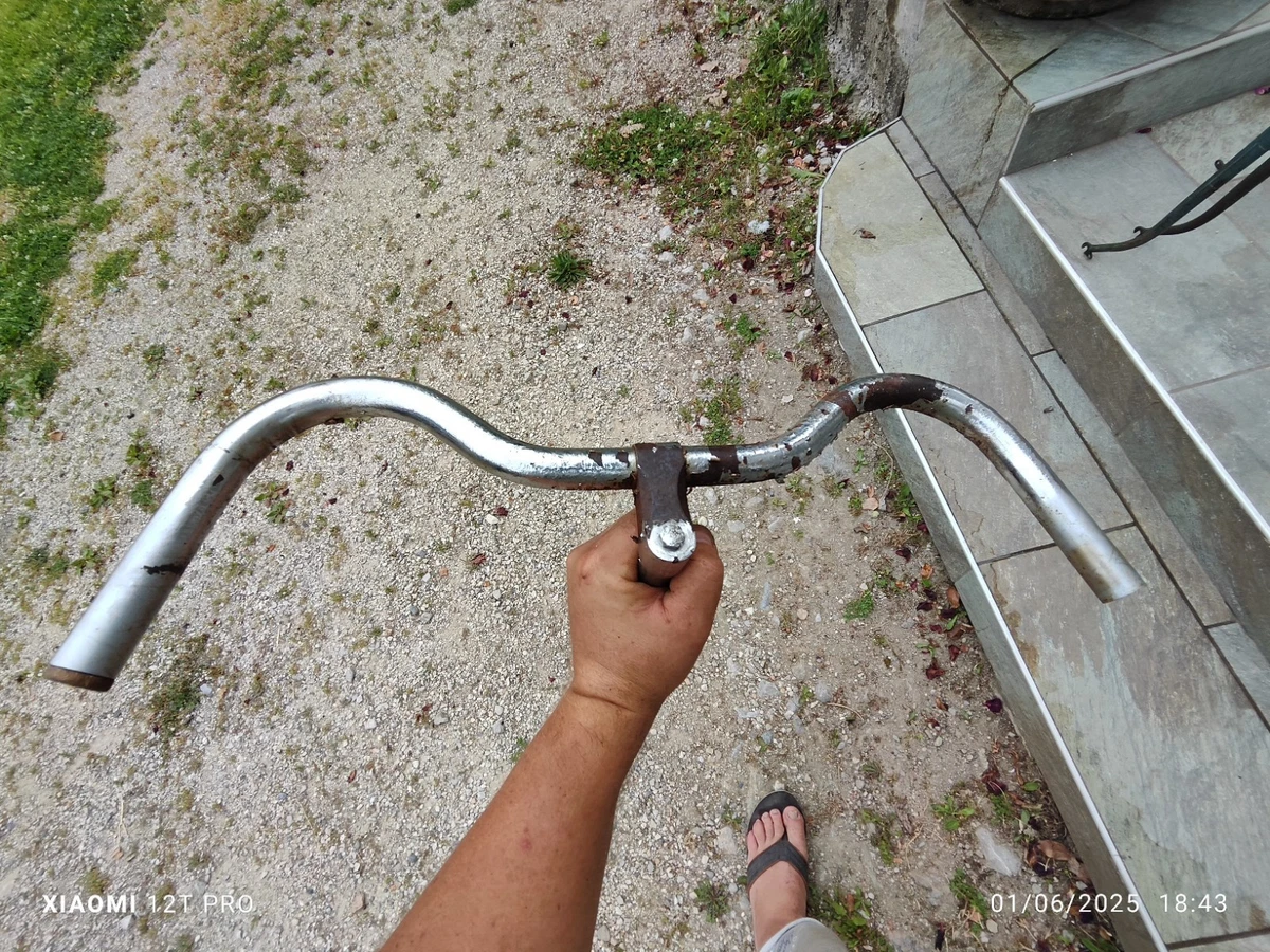 Guidon Vélo Ville Peugeot Chromé – Cintre En Bon état, Pièce Vintage