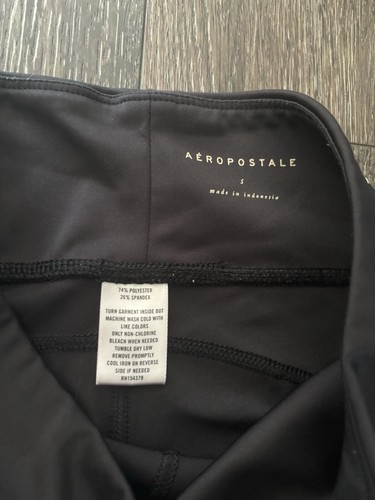 Aeropostale Black Leggings Women’s Size Small Side pocket - Picture 3 of 4