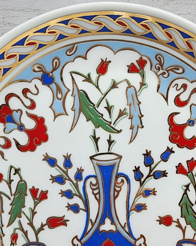 Kutahya Porcelain Mini Plate, Colorful 'Vase' Design with Faux Gold Trim Accent - Picture 9 of 13