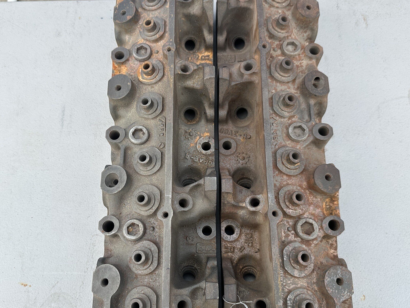 C6EAR Ford FE Cylinder Heads Poor Man’s Cobra Jet 16 Bolt Exhaust