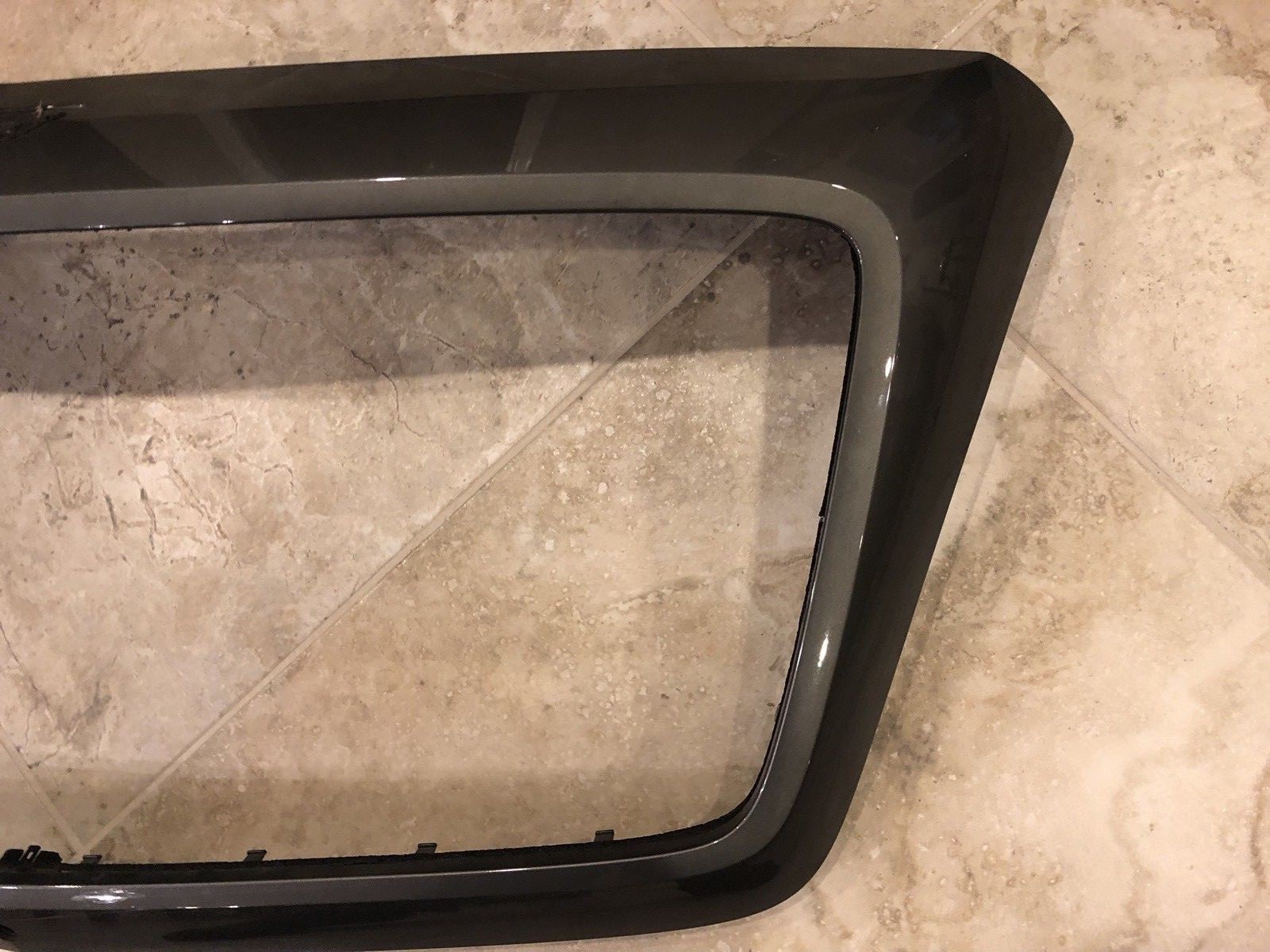 Bentley Bentayga Center Grill Front Radiator OEM BY636