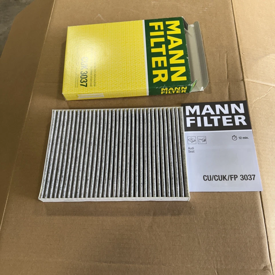 Filtro de aire de cabina de carbono Mann CUK3037 para Audi A4 A6 Allroad Quattro RS4 S4 S6 Foto 3 de 4
